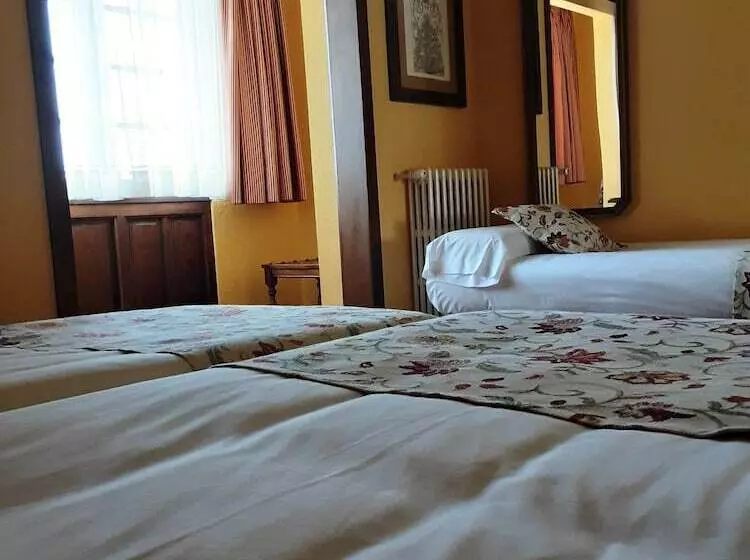3-Bett-Standardzimmer, Marqués De La Moral