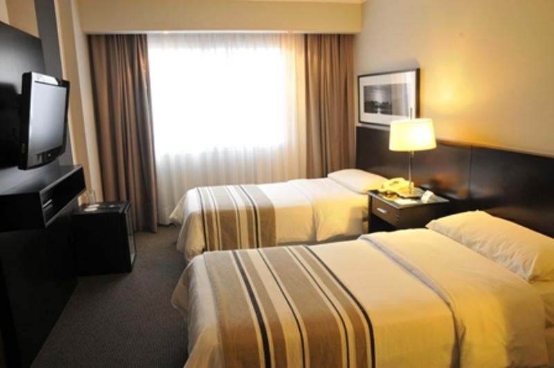 이그제큐티브 룸, Plaza Real Suites