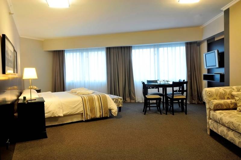 디럭스 룸, Plaza Real Suites