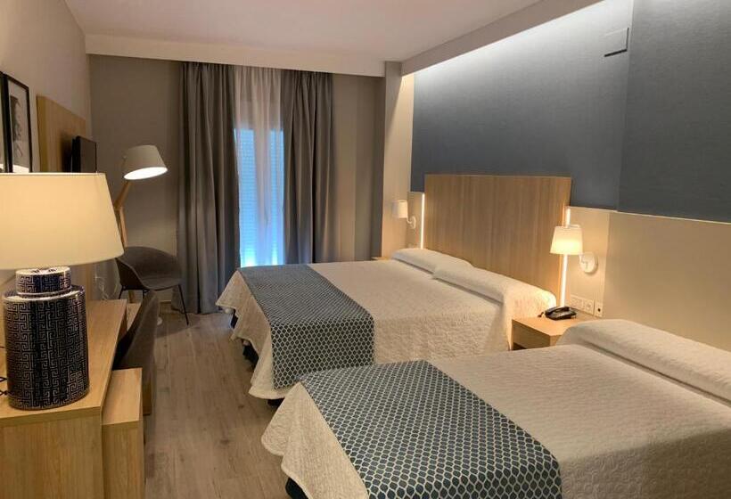 スタンダードトリプルルーム, Puerta Del Mar   Adults Recommended