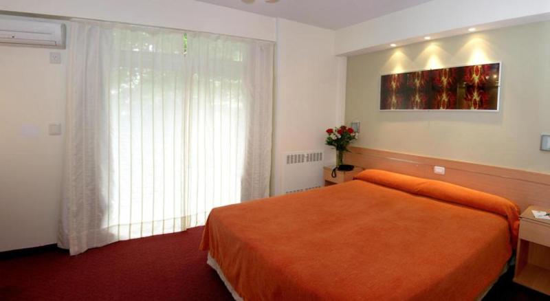 اتاق استاندارد یک نفره, Sarmiento Palace