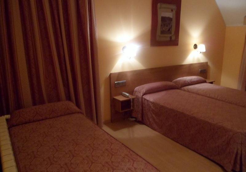 标准三人间, Wuau! Hotel Segle Xx