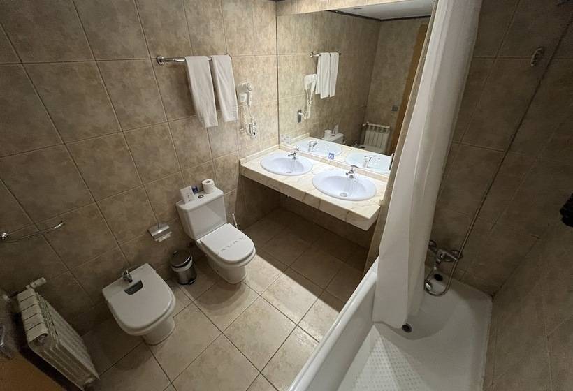 家庭间, Wuau! Hotel Segle Xx