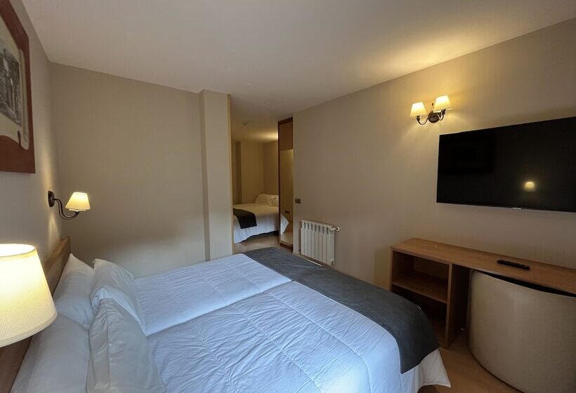 家庭间, Wuau! Hotel Segle Xx