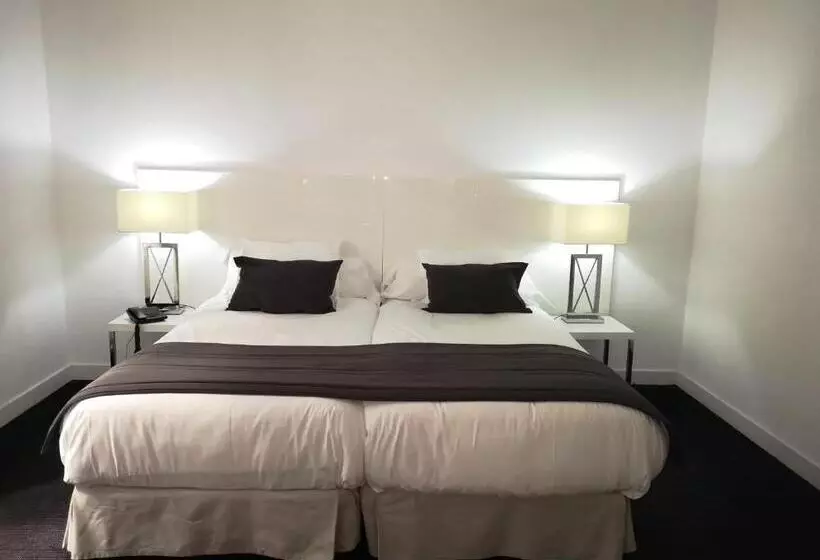 اتاق سوپریور سه تخته, Suite Prado