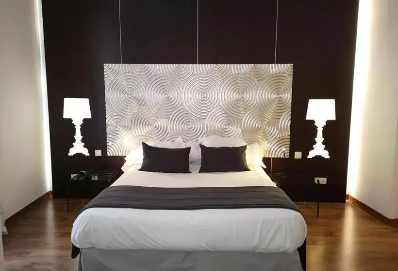 اتاق سوپریور سه تخته, Suite Prado