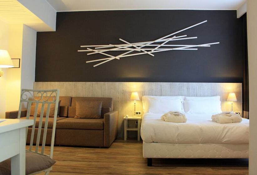 スイート, Universal