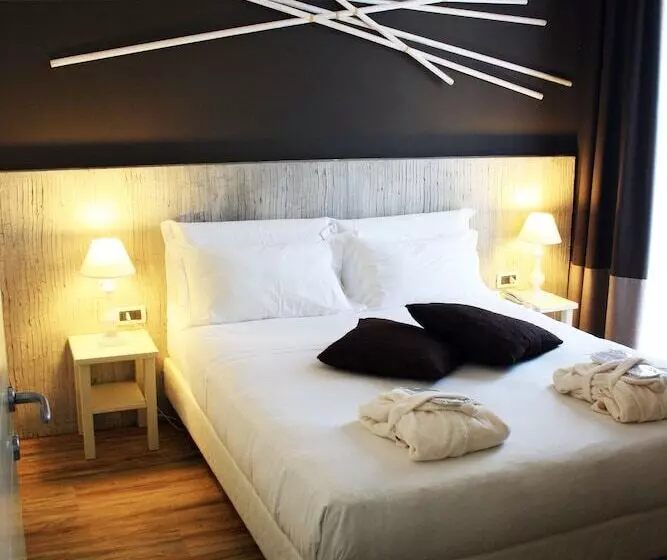 Suite, Universal