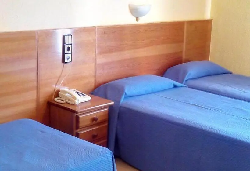 اتاق خانوادگی با چشم‌انداز دریا, Medplaya Hotel Vistamar Costa Dorada