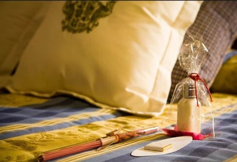 חדר סטנדרט לשלושה, Sercotel Palacio De Tudemir