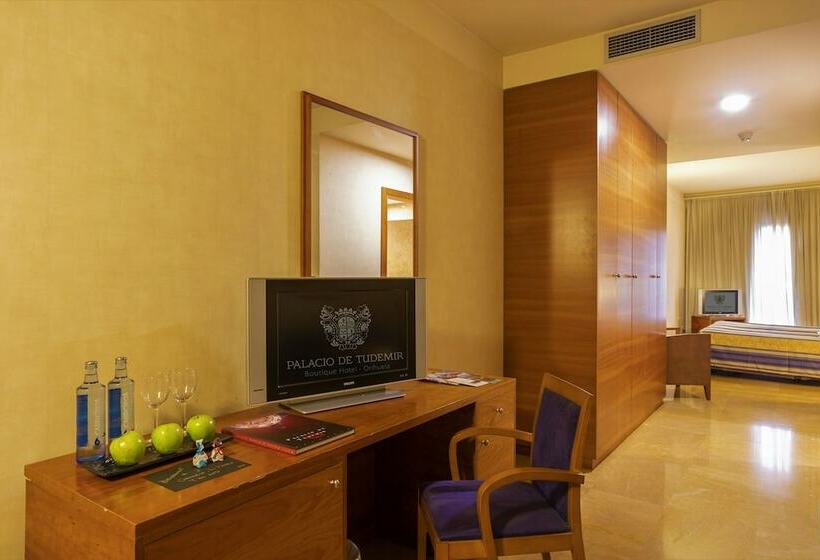 スタンダードトリプルルーム, Sercotel Palacio De Tudemir