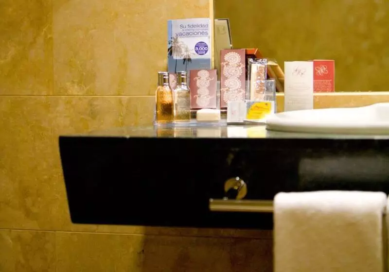اتاق استاندارد با بالکن, Sercotel Palacio De Tudemir