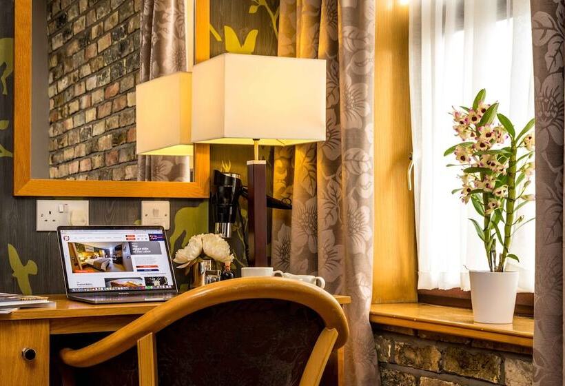 デラックスルーム, Washington Central Hotel And Sleepwell Inn