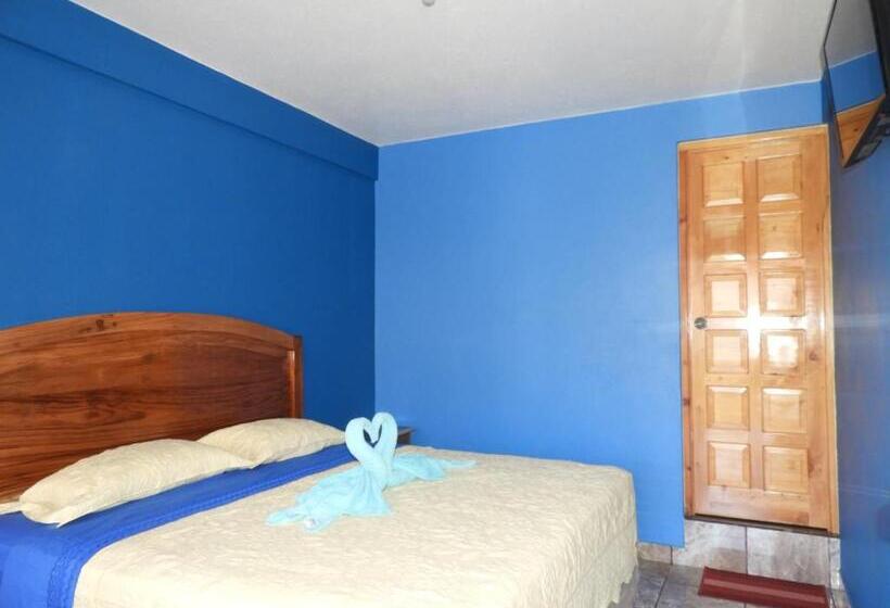 اتاق لوکس با تخت بزرگ, Adulam