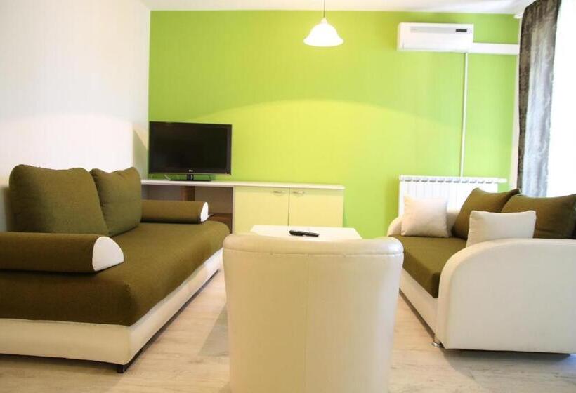 آپارتمان 1 خوابه با تراس, Aparthotel Park