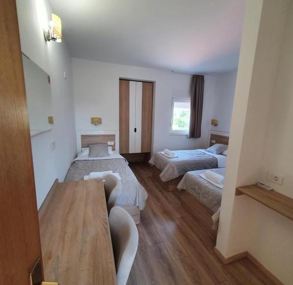 اتاق استاندارد سه نفره, Vesna