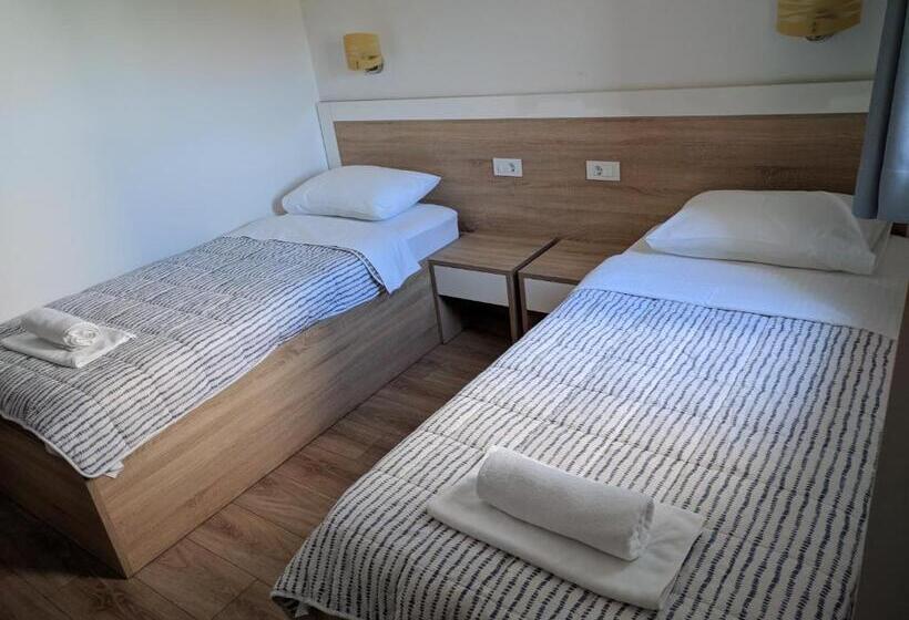 اتاق استاندارد, Vesna