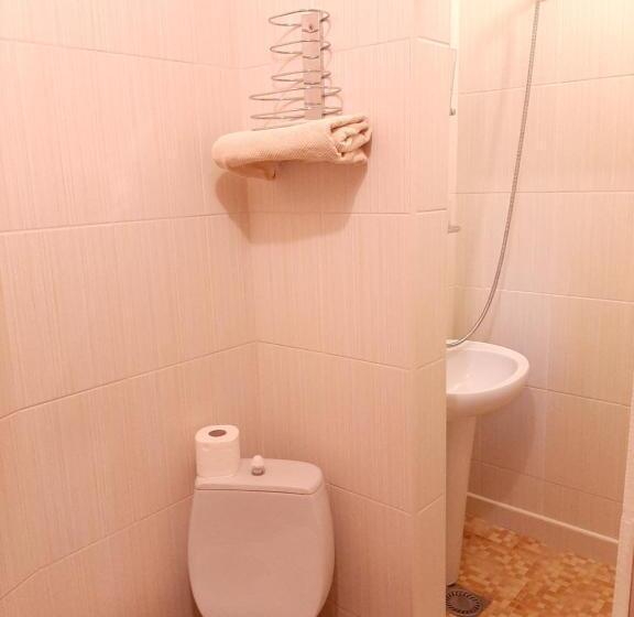 غرفة قياسية ثلاثية, Garni Hotel Asas