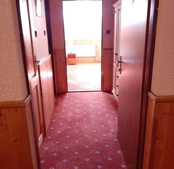 スタンダード４人部屋, Garni Hotel Asas