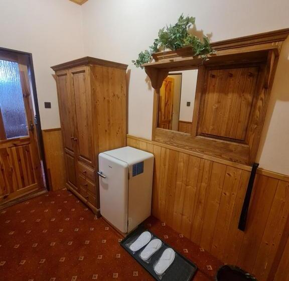 غرفة عائلية, Garni Hotel Asas