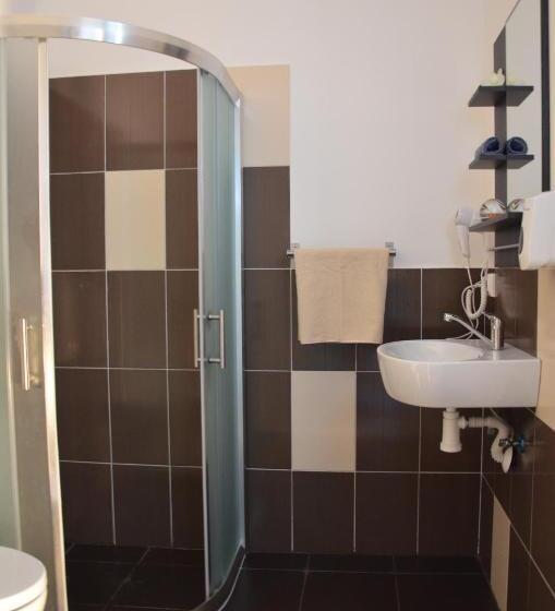 스탠다드 스튜디오, Glūdas Grava