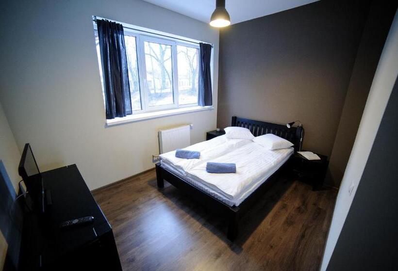 스탠다드 스튜디오, Glūdas Grava