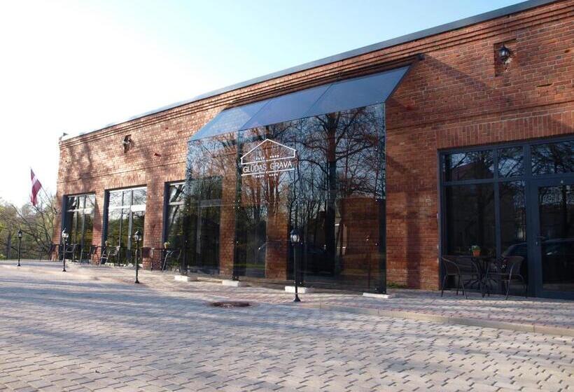 스탠다드 스튜디오, Glūdas Grava