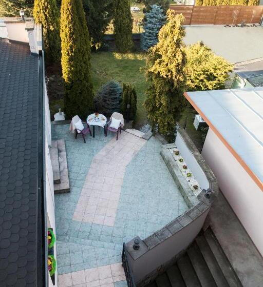 テラス付き１ベッドルームアパートメント, Penzion Olomouc