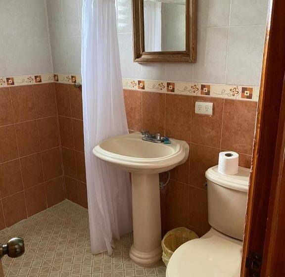 غرفة قياسية مزوَّدة بشُرفة, Rancho Hotel El Carmen