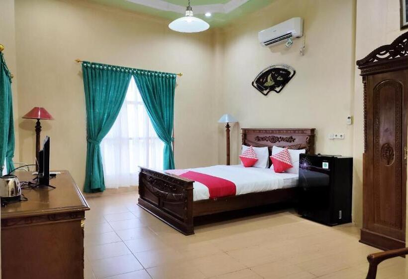 سوییت لوکس, Oyo 2994  Wedika