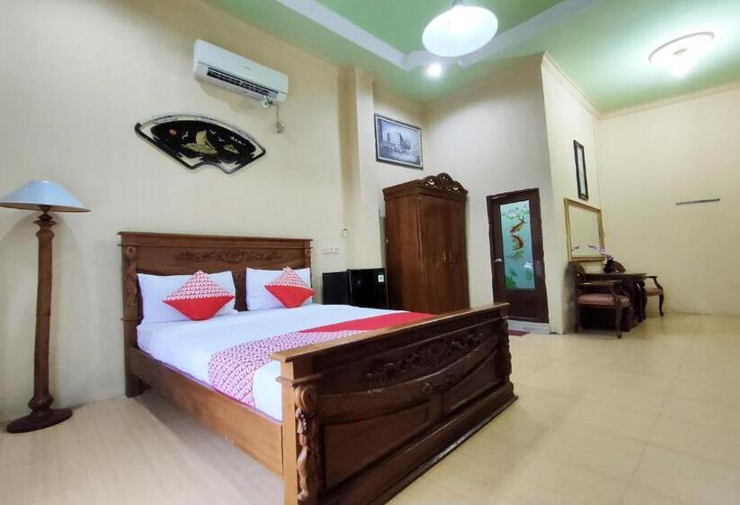 سوییت لوکس, Oyo 2994  Wedika