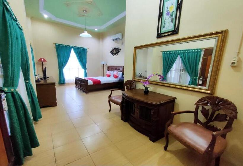 سوییت لوکس, Oyo 2994  Wedika