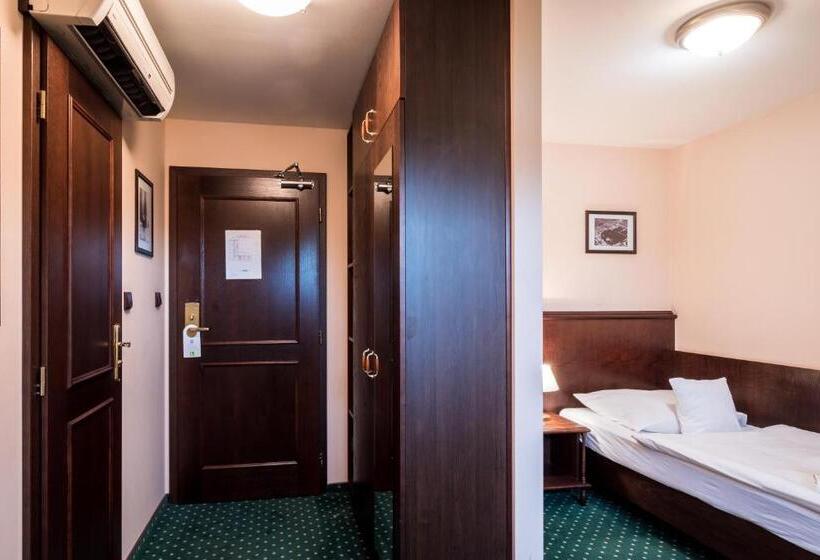 חדר סטנדרט יחיד, U Hejtmana šarovce