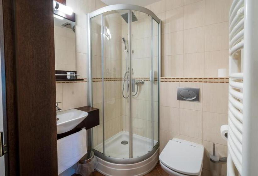 اتاق استاندارد, U Hejtmana šarovce