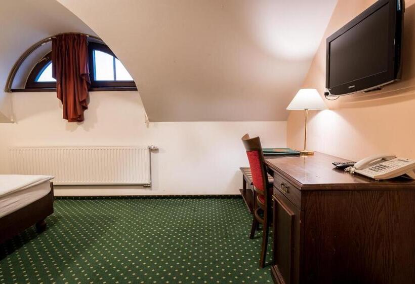 חדר דלוקס, U Hejtmana šarovce