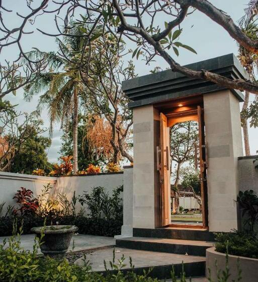 ‫فيلا غرفة نوم واحدة, New Sunari Lovina Beach Resort