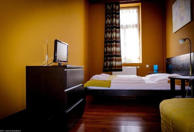 Номер Стандарт, Penzion Pod Kašnou