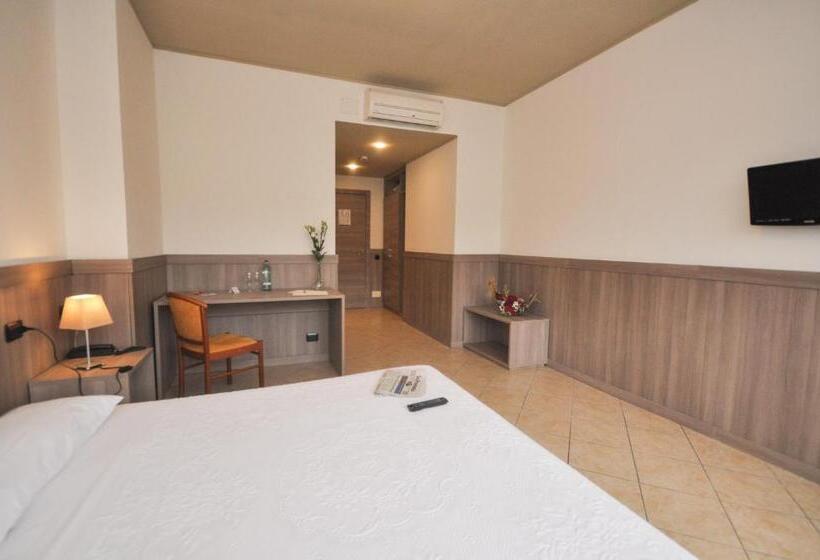 Номер Стандарт, Albergo Sole