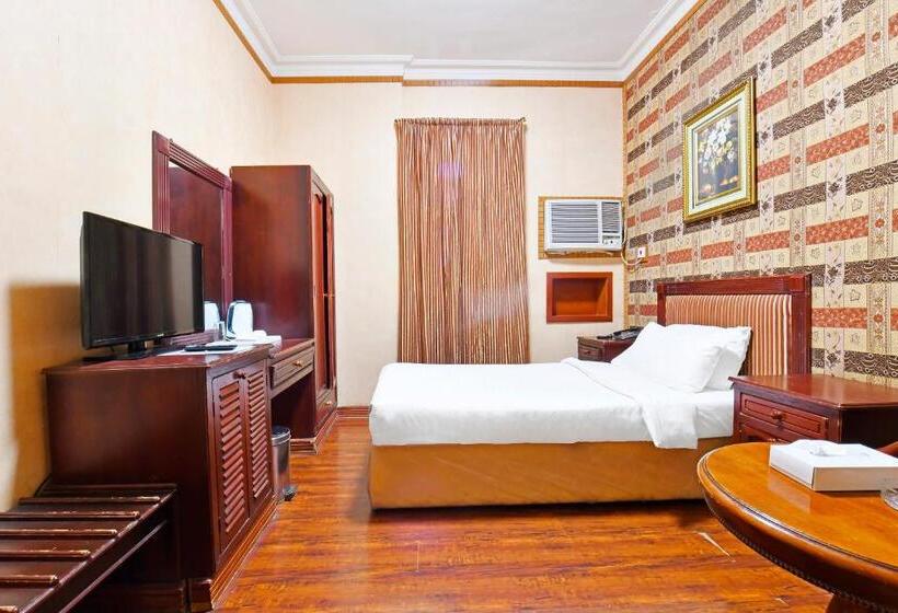 اتاق استاندارد یک نفره, Capital O 125 Moon Plaza