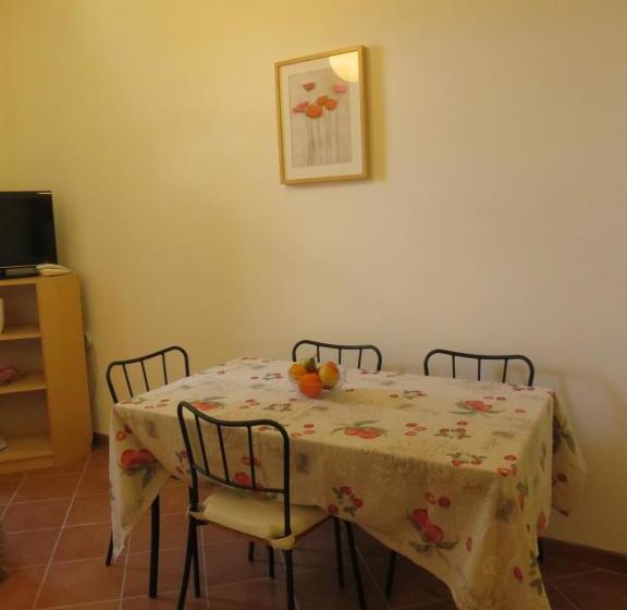 آپارتمان 1 خوابه همکف, Borgo La Torre Alle Tolfe