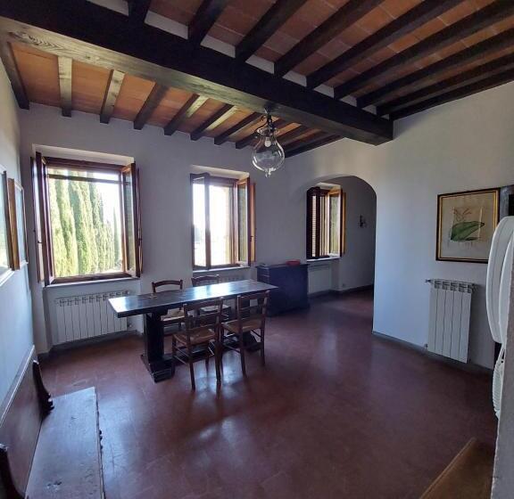 اتاق دوبلکس, Borgo La Torre Alle Tolfe