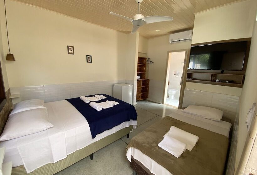 חדר סטנדרט לשלושה, Suíte Lázaro