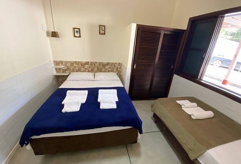 חדר סטנדרט לשלושה, Suíte Lázaro