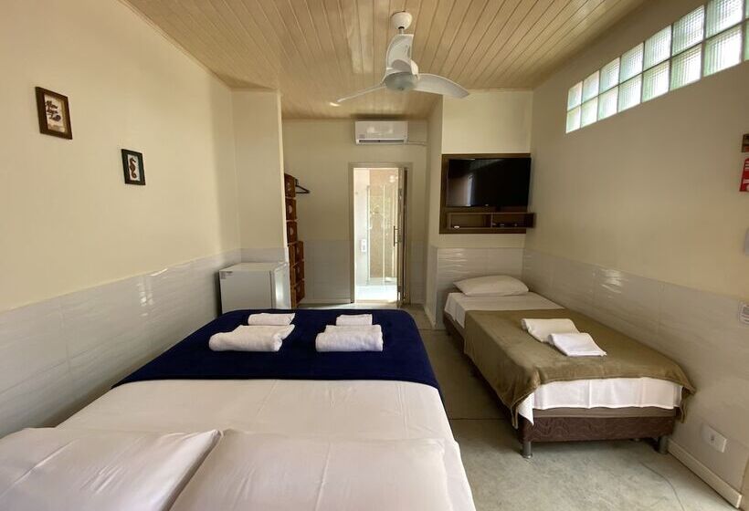 חדר סטנדרט לשלושה, Suíte Lázaro