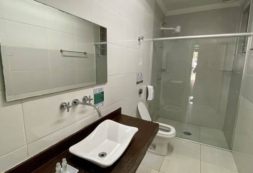 חדר סטנדרט לשלושה, Suíte Lázaro