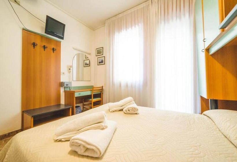 غرفة إقتصادية, Grand Prix