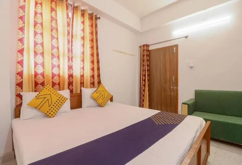 スタンダードトリプルルーム, Spot On Hotel Om Kanha