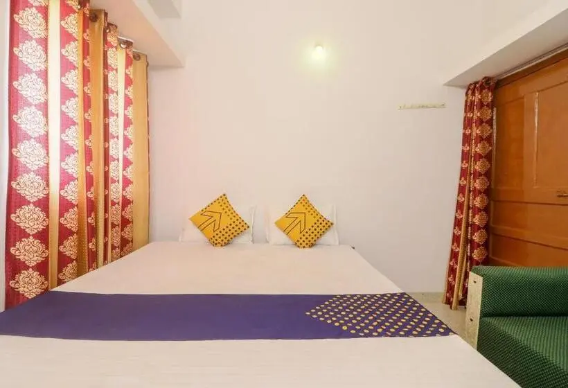 スタンダードトリプルルーム, Spot On Hotel Om Kanha