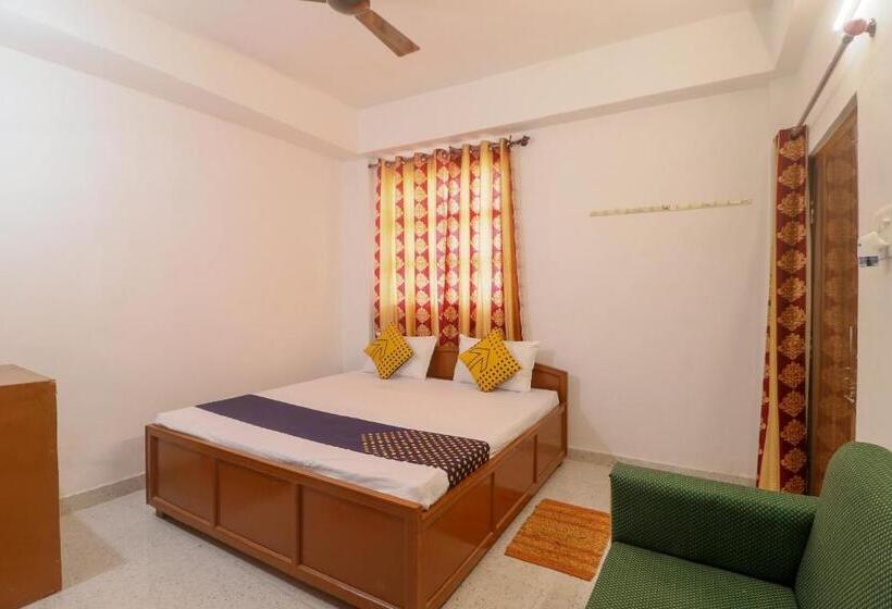 غرفة قياسية ثلاثية, Spot On Hotel Om Kanha