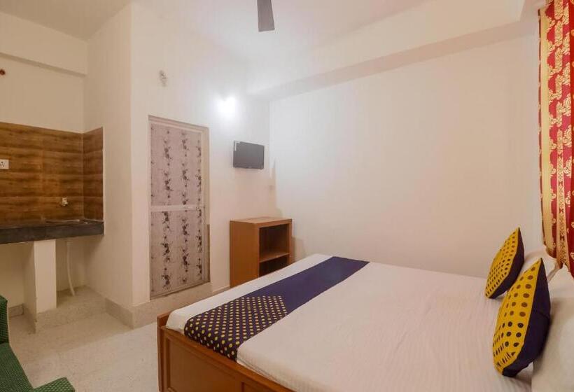 غرفة قياسية ثلاثية, Spot On Hotel Om Kanha